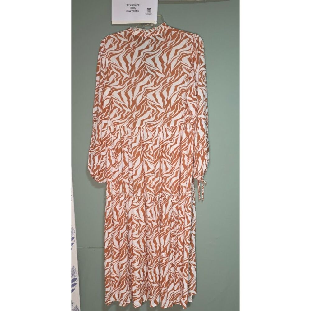 FRESHA London Daphine Maxi Dress Orange White Zebra Tiered Boho L/S V-Neck SZ: M - Picture 7 of 9